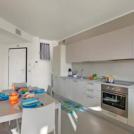 Sogno Sul Front - Happy Apartment